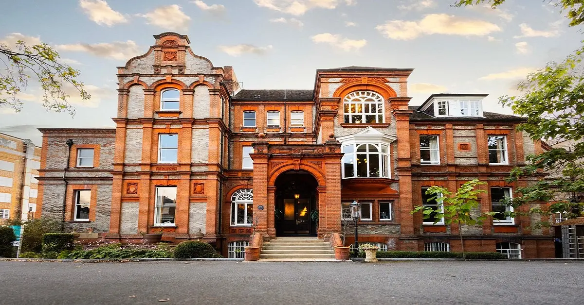 best girls hostel near usp multan