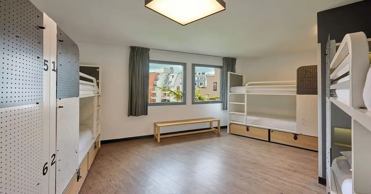 girls hostel near mda chowk multan