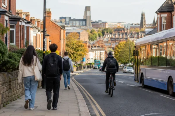 Students walking, cycling, and using buses from Leeds student houses, showing commute options to the University of Leeds and Leeds Beckett.